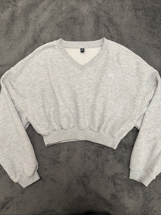 Oner Active Tops - Oner Active Light Gray V-Neck Cropped Sweater